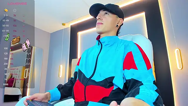 Lobo 17  online show from 02/04/26, 03:34