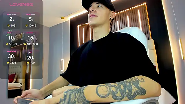 Lobo 17  online show from 02/13/26, 03:39