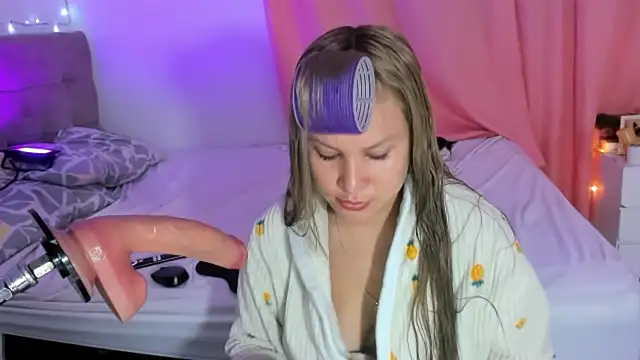 Annaraquel  online show from 12/05/25, 12:32