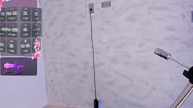 Snapshot of Annaraquel_ chatting on 03/19/25, 01:54 Annaraquel  online show from 03/19/25, 01:54