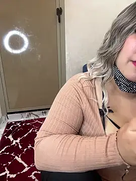 belquiis online show from 01/11/25, 02:47