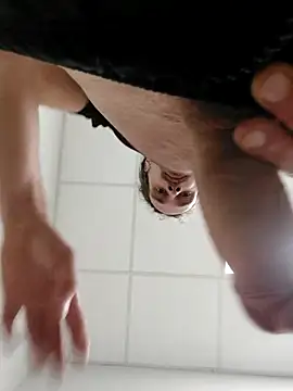 QcMisterv13 online show from 10/30/25, 02:36