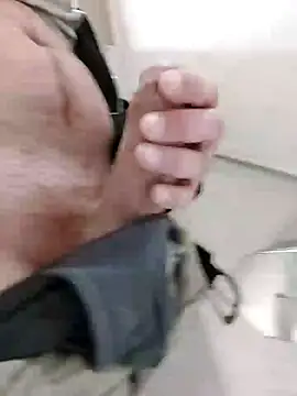 QcMisterv13 online show from 12/23/25, 01:27