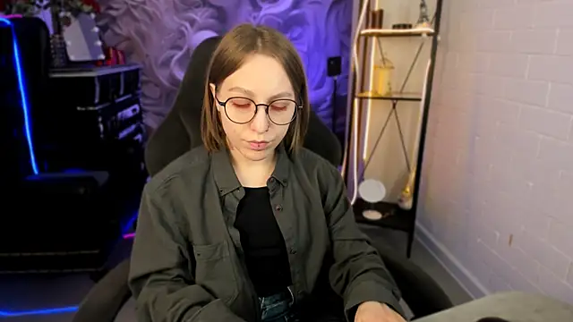 AphexQueen online show from 02/27/25, 09:07