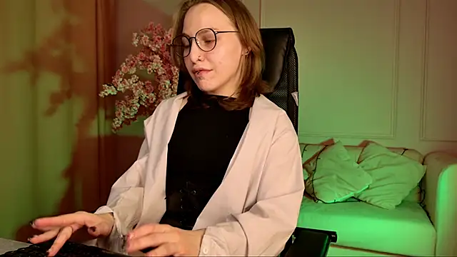 AphexQueen online show from 09/26/25, 09:16