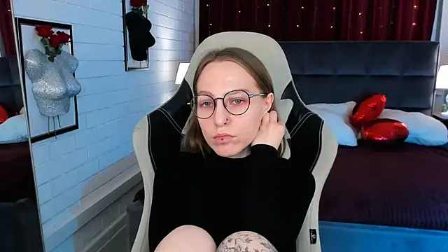 AphexQueen online show from 03/20/25, 12:22