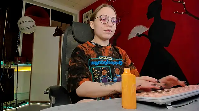 AphexQueen online show from 02/18/25, 03:31