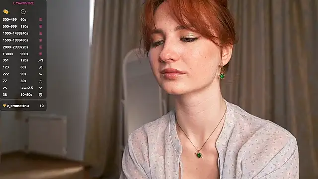 Snapshot of EsmaCrumbley chatting on 03/08/25, 04:23 EsmaCrumbley online show from 03/08/25, 04:23