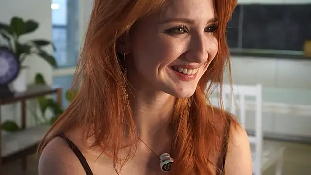 EsmaCrumbley online show from 11/23/25, 04:22