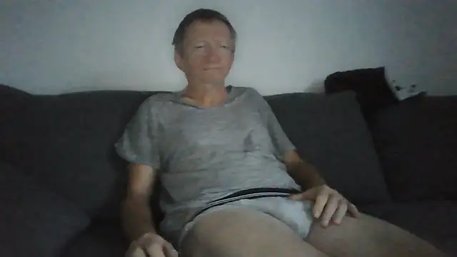 naturiste974 online show from 07/08/26, 04:02