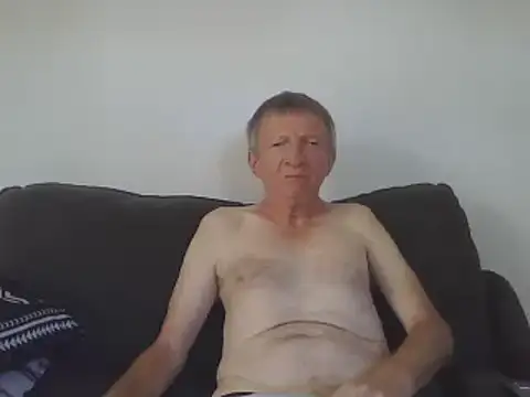Snapshot of naturiste974 chatting on 03/16/25, 08:32 naturiste974 online show from 03/16/25, 08:32