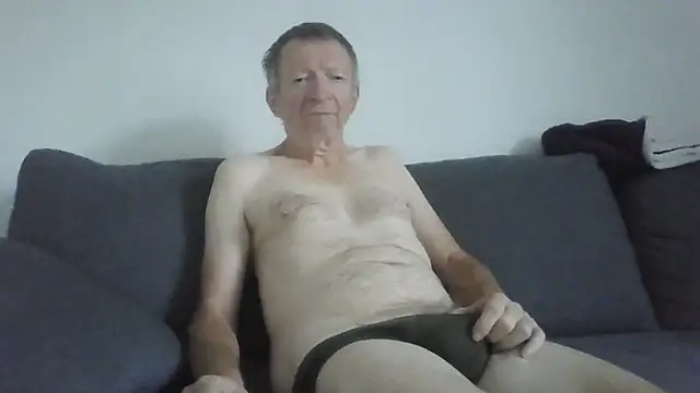 naturiste974 online show from 07/04/26, 04:41