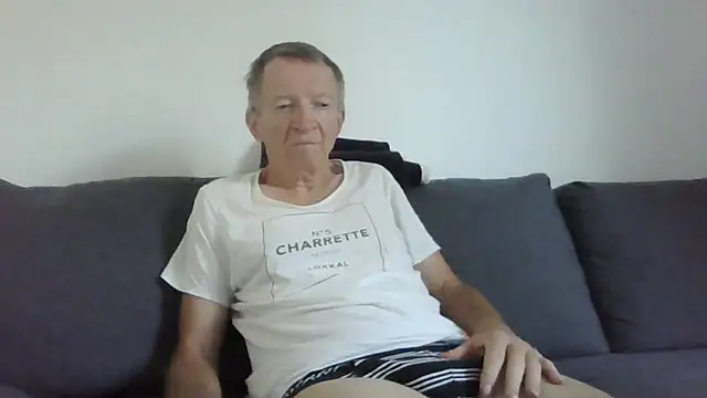 naturiste974 online show from 06/18/26, 05:28
