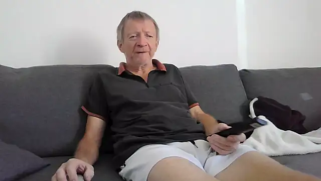 naturiste974 online show from 04/19/26, 10:16