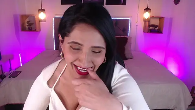 emily leinner online show from 12/03/25, 03:33