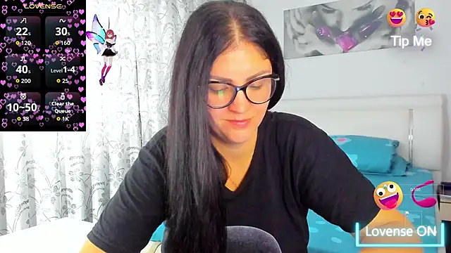 Snapshot of MyaBigBoobs chatting on 09/25/25, 07:03 MyaBigBoobs online show from 09/25/25, 07:03