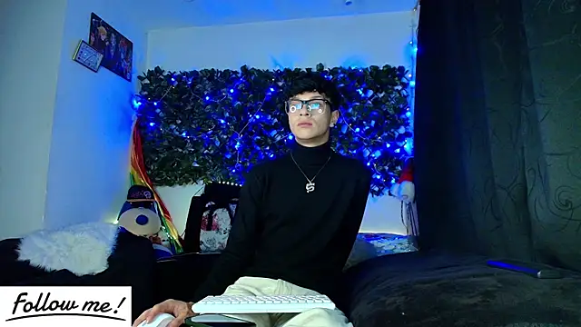 Snapshot of twink_sebas_ chatting on 01/10/25, 05:05 twink sebas online show from 01/10/25, 05:05