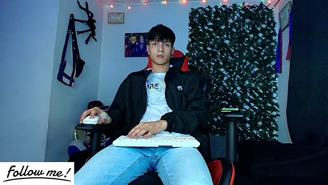 Snapshot of twink_sebas_ chatting on 02/03/25, 03:09 twink sebas online show from 02/03/25, 03:09