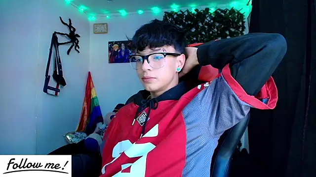 Snapshot of twink_sebas_ chatting on 01/19/25, 07:15 twink sebas online show from 01/19/25, 07:15