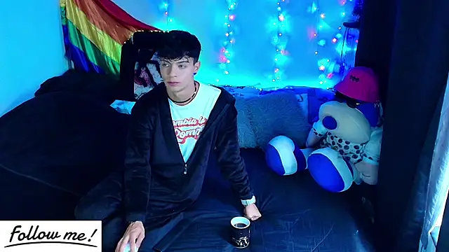 Snapshot of twink_sebas_ chatting on 12/29/24, 12:55 twink sebas online show from 12/29/24, 12:55