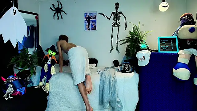 twink sebas  online show from 10/26/25, 02:01