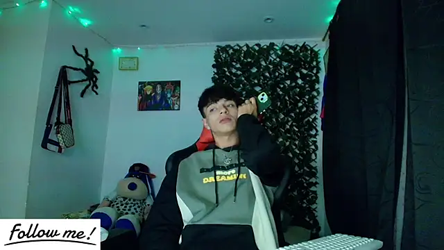 Snapshot of twink_sebas_ chatting on 01/21/25, 06:54 twink sebas online show from 01/21/25, 06:54