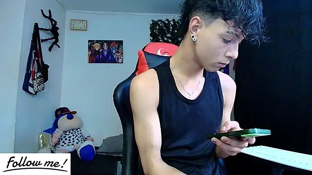 Snapshot of twink_sebas_ chatting on 02/02/25, 05:58 twink sebas online show from 02/02/25, 05:58