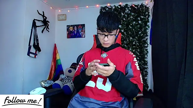 Snapshot of twink_sebas_ chatting on 01/19/25, 04:14 twink sebas online show from 01/19/25, 04:14