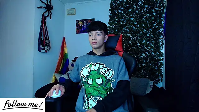 Snapshot of twink_sebas_ chatting on 01/17/25, 05:41 twink sebas online show from 01/17/25, 05:41