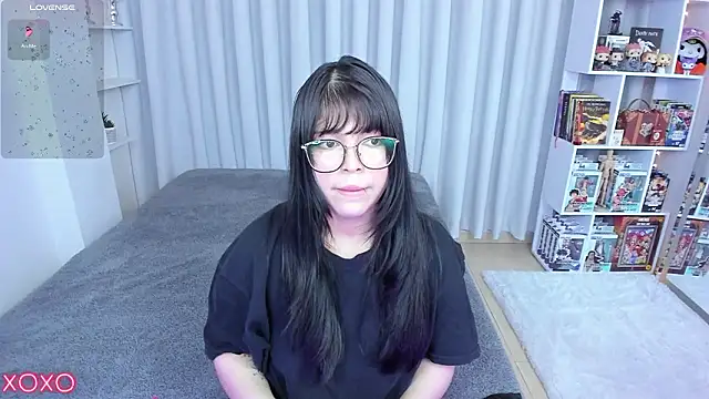 Snapshot of misshoneyxxx chatting on 02/10/26, 02:32 misshoneyxxx online show from 02/10/26, 02:32