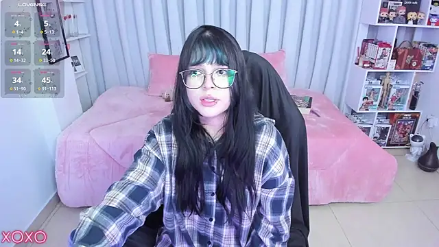 Snapshot of misshoneyxxx chatting on 06/05/26, 06:52 misshoneyxxx online show from 06/05/26, 06:52