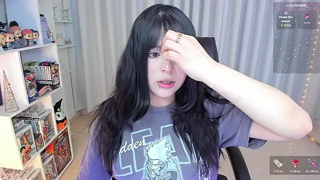 misshoneyxxx online show from 11/12/25, 03:32