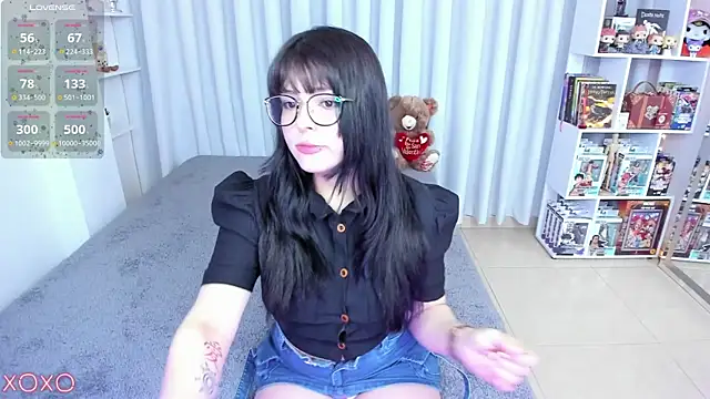 Snapshot of misshoneyxxx chatting on 02/17/26, 02:31 misshoneyxxx online show from 02/17/26, 02:31