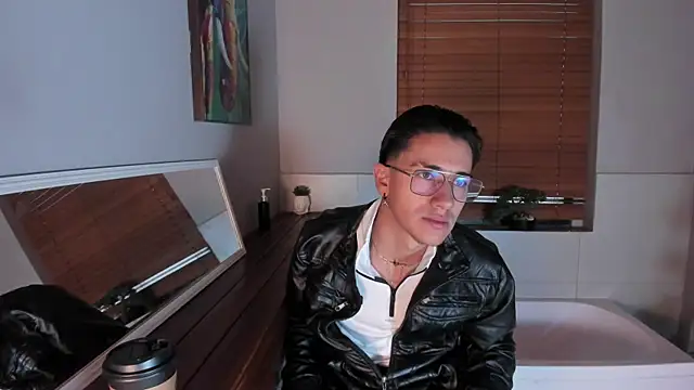 Snapshot of Andy_Joy_ chatting on 10/31/25, 11:51 Andy Joy online show from 10/31/25, 11:51