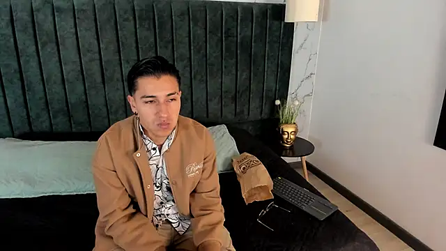 Snapshot of Andy_Joy_ chatting on 11/30/25, 11:22 Andy Joy online show from 11/30/25, 11:22