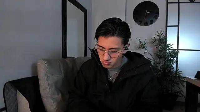 Snapshot of Andy_Joy_ chatting on 10/17/25, 10:29 Andy Joy online show from 10/17/25, 10:29