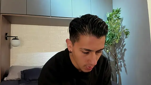 Snapshot of Andy_Joy_ chatting on 09/11/25, 11:32 Andy Joy online show from 09/11/25, 11:32