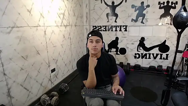 Snapshot of Andy_Joy_ chatting on 10/21/25, 11:09 Andy Joy online show from 10/21/25, 11:09