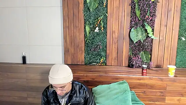 Snapshot of Andy_Joy_ chatting on 02/07/26, 11:07 Andy Joy online show from 02/07/26, 11:07