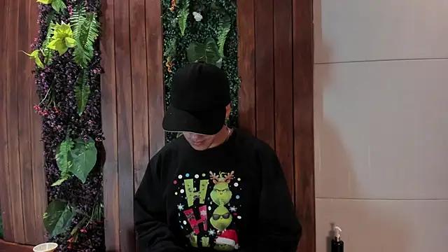 Snapshot of Andy_Joy_ chatting on 12/04/25, 11:31 Andy Joy online show from 12/04/25, 11:31