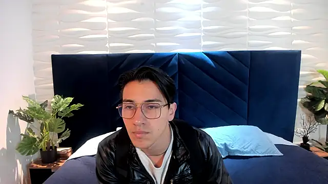 Snapshot of Andy_Joy_ chatting on 06/26/26, 11:05 Andy Joy online show from 06/26/26, 11:05