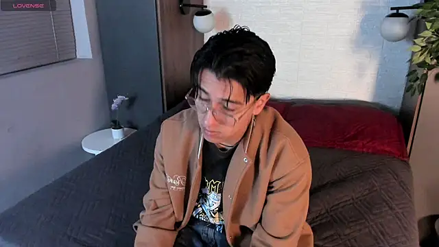 Snapshot of Andy_Joy_ chatting on 12/02/25, 11:23 Andy Joy online show from 12/02/25, 11:23