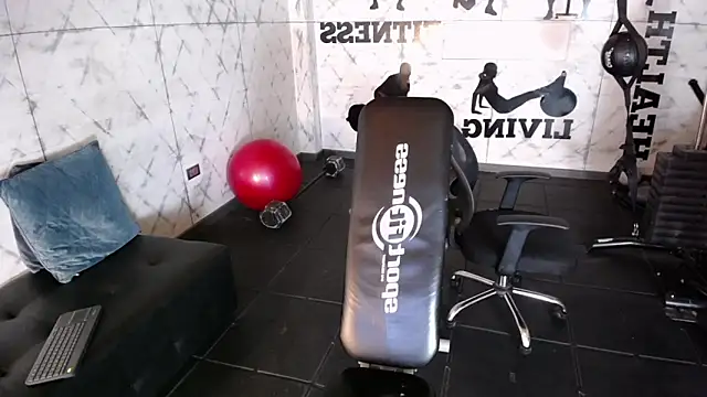 Snapshot of Andy_Joy_ chatting on 10/03/25, 10:39 Andy Joy online show from 10/03/25, 10:39