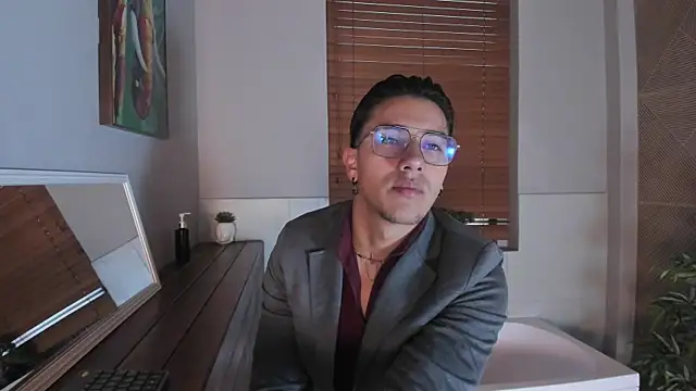 Snapshot of Andy_Joy_ chatting on 11/02/25, 11:37 Andy Joy online show from 11/02/25, 11:37