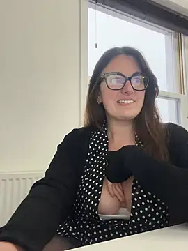 Miss Stassi online show from 12/13/24, 01:12