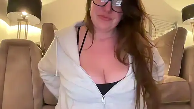 Miss Stassi online show from 01/26/25, 05:13