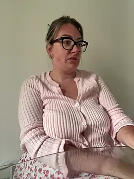 Miss Stassi online show from 06/02/26, 08:47