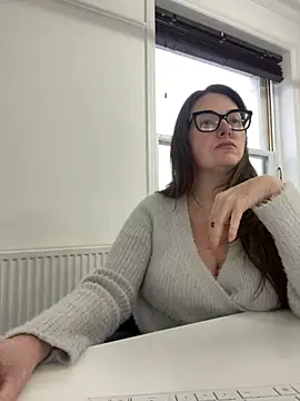 Miss Stassi online show from 01/06/25, 03:19