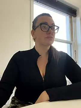 Miss Stassi online show from 12/04/24, 09:01