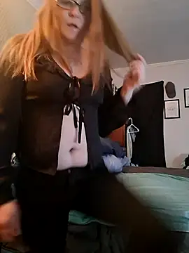 skyeb0787 online show from 02/25/26, 10:37